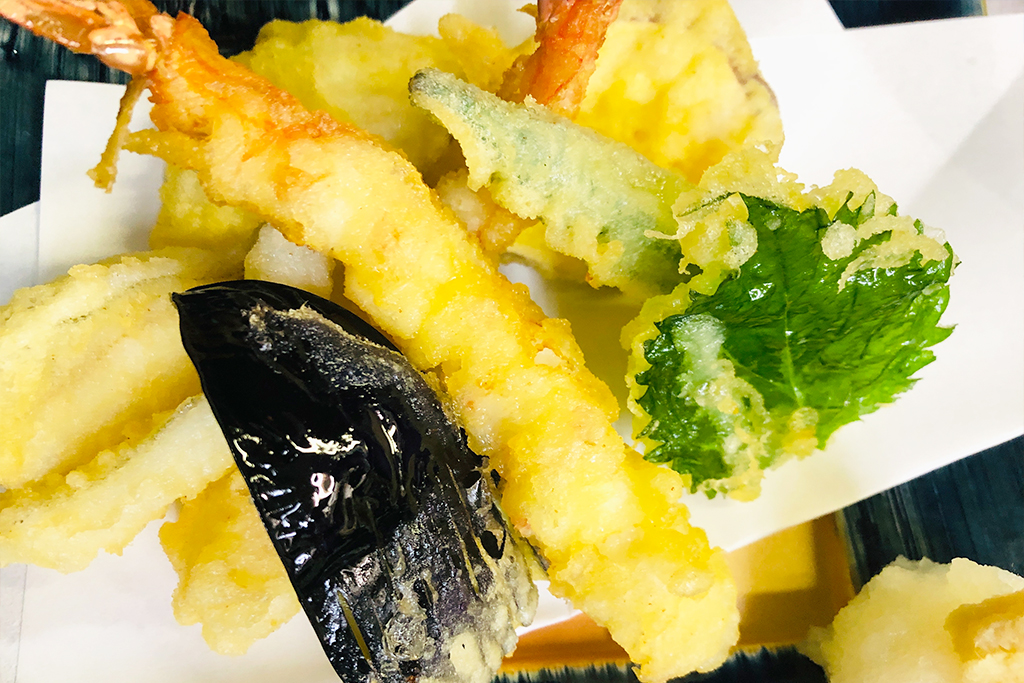 鶏の唐揚げ(ゴマダレ)|和食・旬菜 彩華